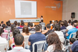 PTI,LATINOWARE_2012,ReconstruÃ§Ã£o_Facial_3D,CÃ­cero_AndrÃ©_da_Costa_Moraes,